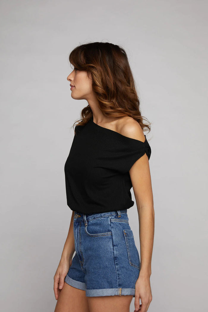 drop shoulder top