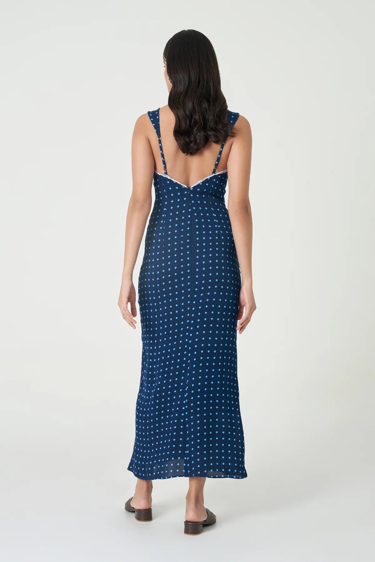 mila dress – somewear in between mila dress – somewear in between